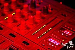 Musik und Hits aus den Clubs, Charts und Discotheken